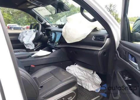 2024 Jeep Wagoneer L Series Ii 4X4 z USA, uszkodzony, nr VIN 1C4SJSBPXRS181928